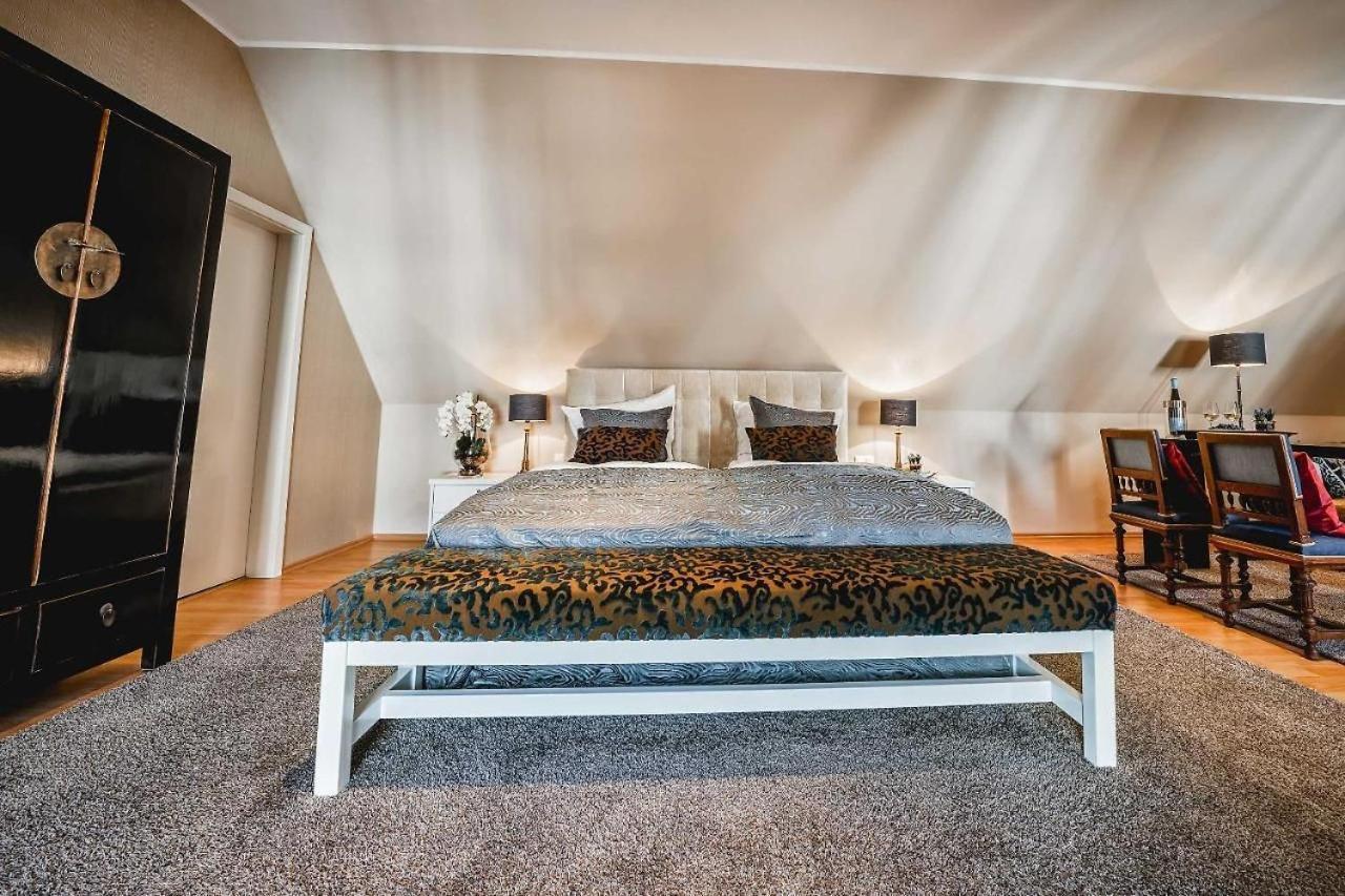 Gutshotel Weingut Schloss Reinhartshausen Eltville am Rhein Exterior foto